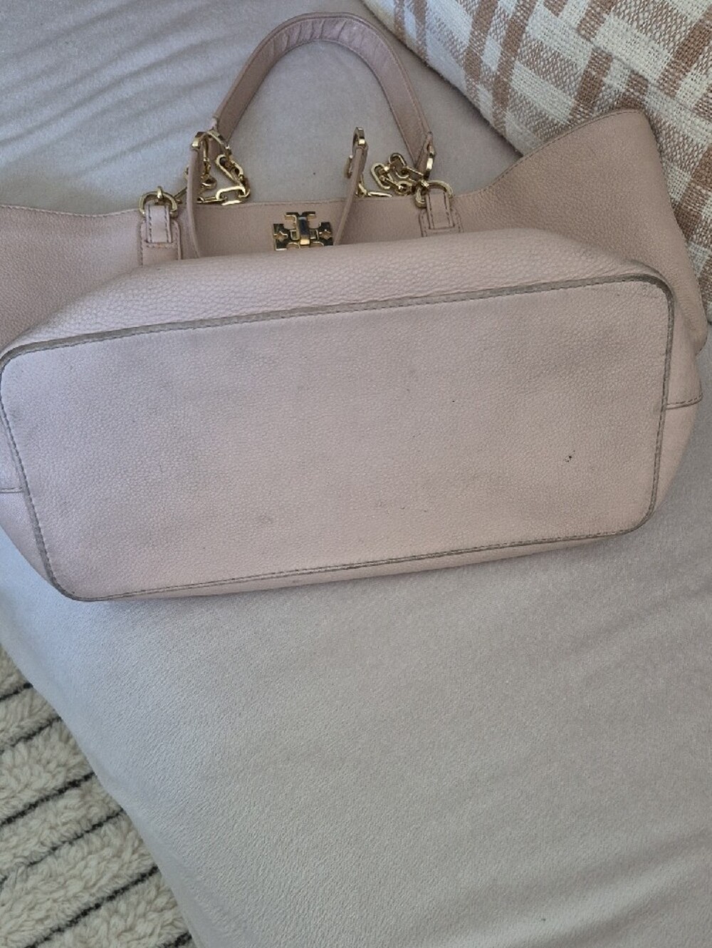 Tory Burch Blush Pink Leather Tote with Gold Chain Handles - Picture 8 of 9